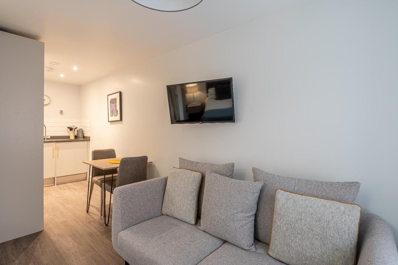 The Falcon Tap Apartment York Exterior foto